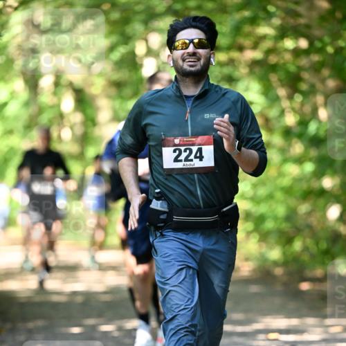 06.10.2024 - Bramfelder Halbmarathon 2024 Dr. Thomas Lammeyer http://msf.ph/oto/7341077 06.10.2024 10:47:51 Laufen 33, 224 meine-sportfotos.de