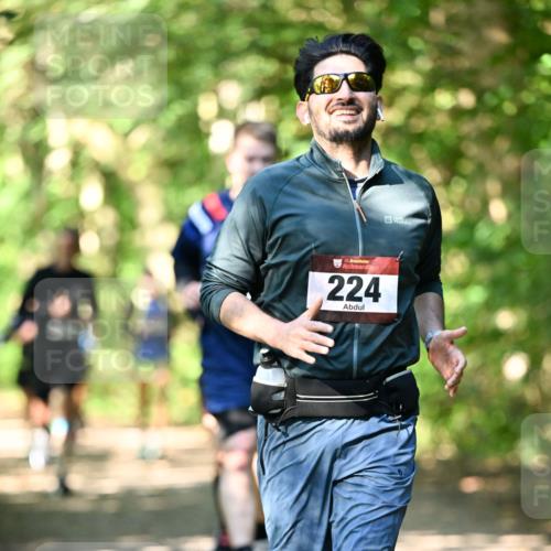 06.10.2024 - Bramfelder Halbmarathon 2024 Dr. Thomas Lammeyer http://msf.ph/oto/7341080 06.10.2024 10:47:52 Laufen 33, 224 meine-sportfotos.de