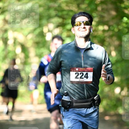 06.10.2024 - Bramfelder Halbmarathon 2024 Dr. Thomas Lammeyer http://msf.ph/oto/7341081 06.10.2024 10:47:52 Laufen 33, 224 meine-sportfotos.de
