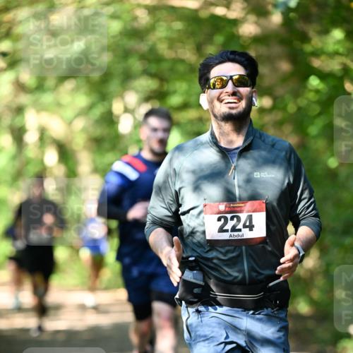06.10.2024 - Bramfelder Halbmarathon 2024 Dr. Thomas Lammeyer http://msf.ph/oto/7341083 06.10.2024 10:47:52 Laufen 33, 224 meine-sportfotos.de