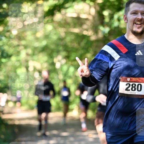06.10.2024 - Bramfelder Halbmarathon 2024 Dr. Thomas Lammeyer http://msf.ph/oto/7341094 06.10.2024 10:47:55 Laufen 280 meine-sportfotos.de