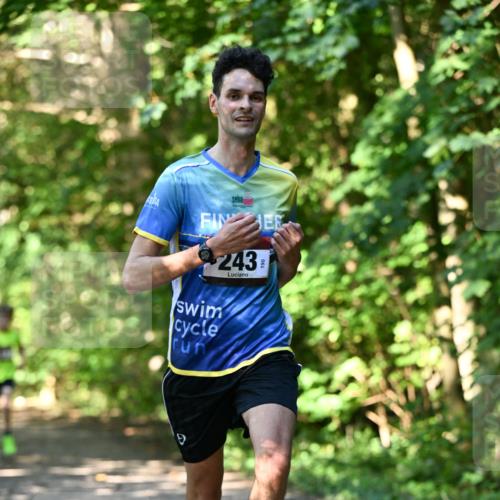 06.10.2024 - Bramfelder Halbmarathon 2024 Dr. Thomas Lammeyer http://msf.ph/oto/7341121 06.10.2024 10:48:02 Laufen 243 meine-sportfotos.de