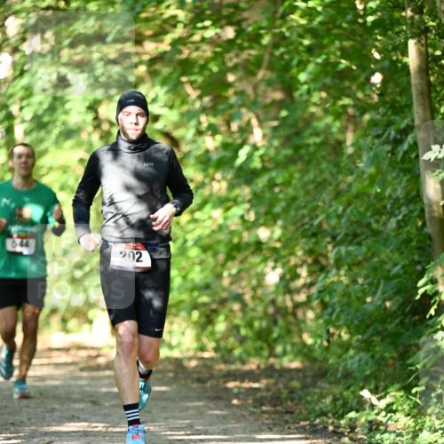 06.10.2024 - Bramfelder Halbmarathon 2024 Dr. Thomas Lammeyer http://msf.ph/oto/7341192 06.10.2024 10:48:20 Laufen 544, 202 meine-sportfotos.de