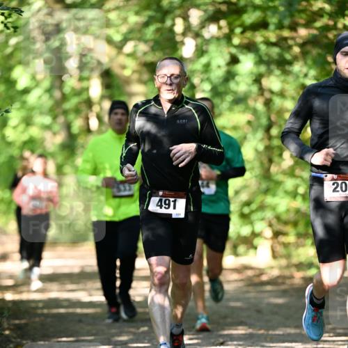 06.10.2024 - Bramfelder Halbmarathon 2024 Dr. Thomas Lammeyer http://msf.ph/oto/7341197 06.10.2024 10:48:21 Laufen 491, 109, 201 meine-sportfotos.de