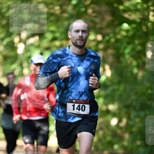 06.10.2024 - Bramfelder Halbmarathon 2024 Dr. Thomas Lammeyer http://msf.ph/oto/7341270 06.10.2024 10:48:45 Laufen 33, 140 meine-sportfotos.de