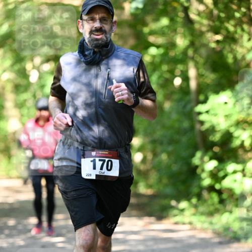 06.10.2024 - Bramfelder Halbmarathon 2024 Dr. Thomas Lammeyer http://msf.ph/oto/7341286 06.10.2024 10:48:49 Laufen 228, 33, 170, 1 meine-sportfotos.de