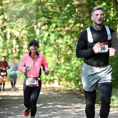 06.10.2024 - Bramfelder Halbmarathon 2024 Dr. Thomas Lammeyer http://msf.ph/oto/7341291 06.10.2024 10:48:50 Laufen 160, 8 meine-sportfotos.de