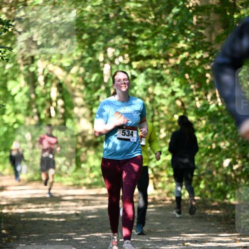 06.10.2024 - Bramfelder Halbmarathon 2024 Dr. Thomas Lammeyer http://msf.ph/oto/7341377 06.10.2024 10:49:09 Laufen 534 meine-sportfotos.de
