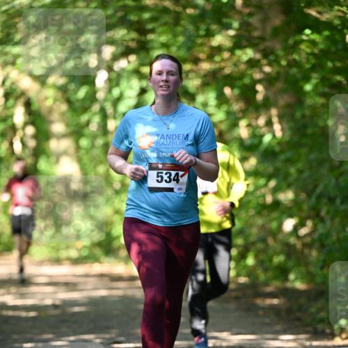 06.10.2024 - Bramfelder Halbmarathon 2024 Dr. Thomas Lammeyer http://msf.ph/oto/7341385 06.10.2024 10:49:10 Laufen 534, 203 meine-sportfotos.de