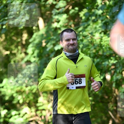 06.10.2024 - Bramfelder Halbmarathon 2024 Dr. Thomas Lammeyer http://msf.ph/oto/7341396 06.10.2024 10:49:14 Laufen 568, 20 meine-sportfotos.de