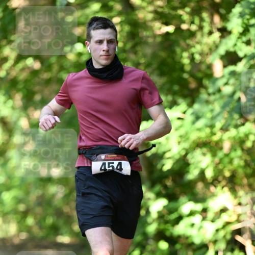 06.10.2024 - Bramfelder Halbmarathon 2024 Dr. Thomas Lammeyer http://msf.ph/oto/7341414 06.10.2024 10:49:18 Laufen 33, 454 meine-sportfotos.de