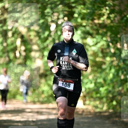 06.10.2024 - Bramfelder Halbmarathon 2024 Dr. Thomas Lammeyer http://msf.ph/oto/7341430 06.10.2024 10:49:28 Laufen 108 meine-sportfotos.de