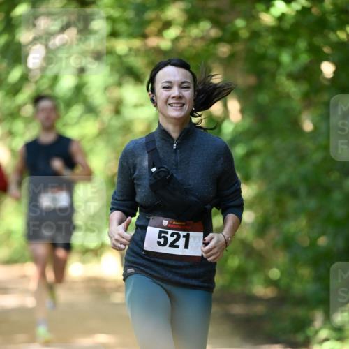 06.10.2024 - Bramfelder Halbmarathon 2024 Dr. Thomas Lammeyer http://msf.ph/oto/7341469 06.10.2024 10:49:41 Laufen 521 meine-sportfotos.de