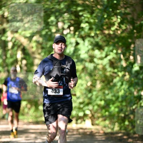 06.10.2024 - Bramfelder Halbmarathon 2024 Dr. Thomas Lammeyer http://msf.ph/oto/7341499 06.10.2024 10:49:50 Laufen 433 meine-sportfotos.de