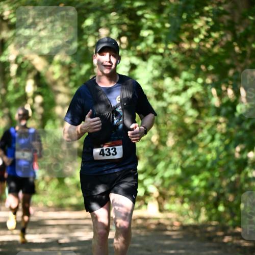 06.10.2024 - Bramfelder Halbmarathon 2024 Dr. Thomas Lammeyer http://msf.ph/oto/7341503 06.10.2024 10:49:51 Laufen 433 meine-sportfotos.de