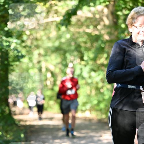 06.10.2024 - Bramfelder Halbmarathon 2024 Dr. Thomas Lammeyer http://msf.ph/oto/7341572 06.10.2024 10:50:08 Laufen  meine-sportfotos.de
