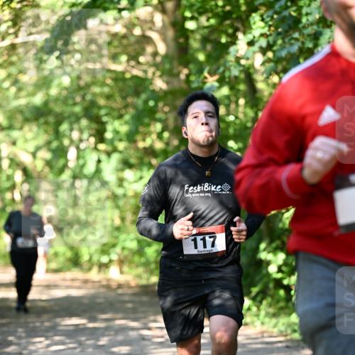 06.10.2024 - Bramfelder Halbmarathon 2024 Dr. Thomas Lammeyer http://msf.ph/oto/7341594 06.10.2024 10:50:12 Laufen 117 meine-sportfotos.de