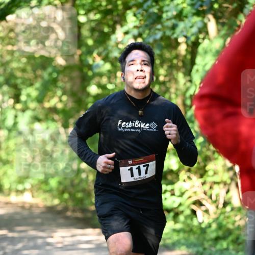 06.10.2024 - Bramfelder Halbmarathon 2024 Dr. Thomas Lammeyer http://msf.ph/oto/7341597 06.10.2024 10:50:12 Laufen 117 meine-sportfotos.de