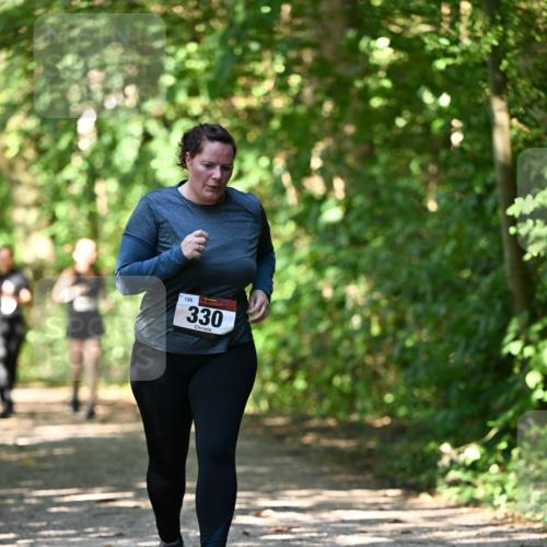 06.10.2024 - Bramfelder Halbmarathon 2024 Dr. Thomas Lammeyer http://msf.ph/oto/7341612 06.10.2024 10:50:16 Laufen 126, 330 meine-sportfotos.de