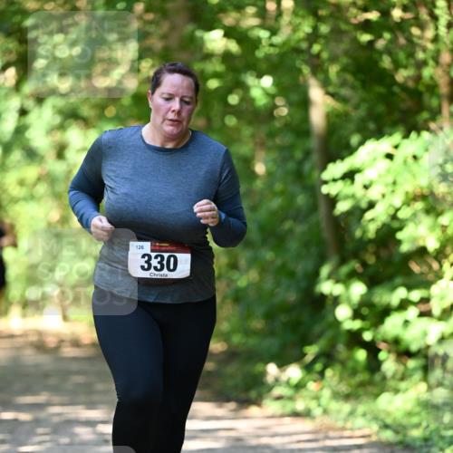 06.10.2024 - Bramfelder Halbmarathon 2024 Dr. Thomas Lammeyer http://msf.ph/oto/7341619 06.10.2024 10:50:17 Laufen 126, 33, 330 meine-sportfotos.de