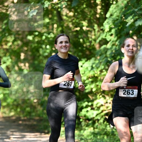 06.10.2024 - Bramfelder Halbmarathon 2024 Dr. Thomas Lammeyer http://msf.ph/oto/7341647 06.10.2024 10:50:25 Laufen 261, 263 meine-sportfotos.de