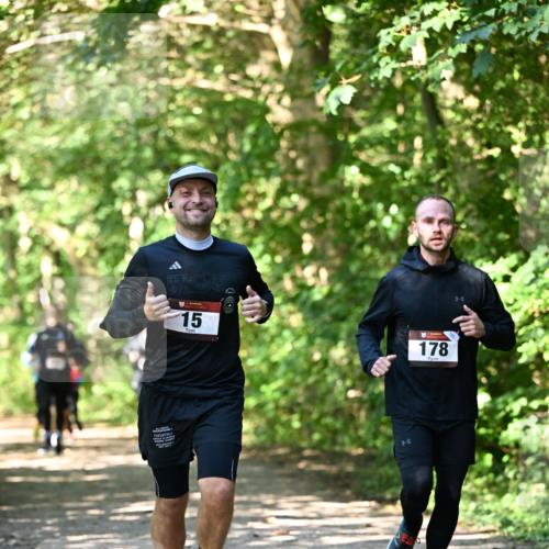 06.10.2024 - Bramfelder Halbmarathon 2024 Dr. Thomas Lammeyer http://msf.ph/oto/7341660 06.10.2024 10:50:27 Laufen 15, 178 meine-sportfotos.de