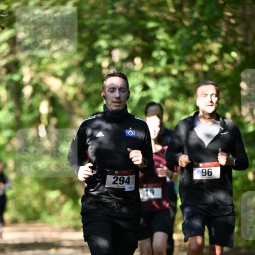 06.10.2024 - Bramfelder Halbmarathon 2024 Dr. Thomas Lammeyer http://msf.ph/oto/7341686 06.10.2024 10:50:33 Laufen 294, 176, 96 meine-sportfotos.de