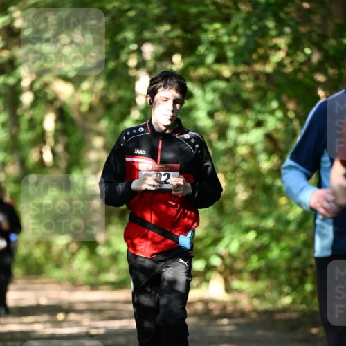 06.10.2024 - Bramfelder Halbmarathon 2024 Dr. Thomas Lammeyer http://msf.ph/oto/7341699 06.10.2024 10:50:36 Laufen 2 meine-sportfotos.de