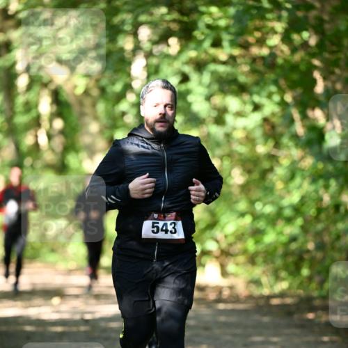 06.10.2024 - Bramfelder Halbmarathon 2024 Dr. Thomas Lammeyer http://msf.ph/oto/7341716 06.10.2024 10:50:43 Laufen 543 meine-sportfotos.de