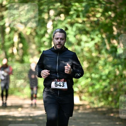 06.10.2024 - Bramfelder Halbmarathon 2024 Dr. Thomas Lammeyer http://msf.ph/oto/7341717 06.10.2024 10:50:43 Laufen 543 meine-sportfotos.de