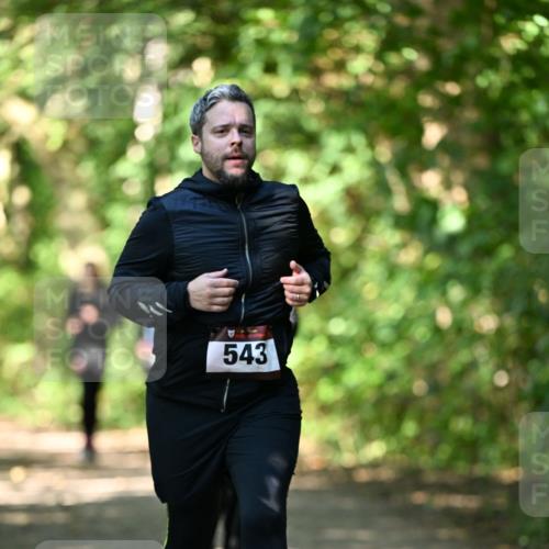 06.10.2024 - Bramfelder Halbmarathon 2024 Dr. Thomas Lammeyer http://msf.ph/oto/7341720 06.10.2024 10:50:43 Laufen 543 meine-sportfotos.de