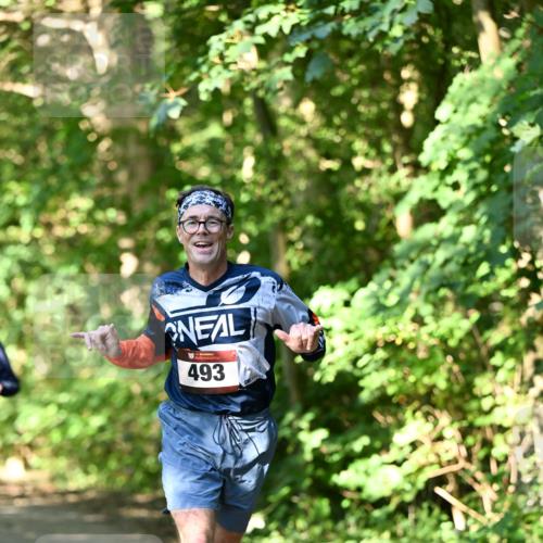 06.10.2024 - Bramfelder Halbmarathon 2024 Dr. Thomas Lammeyer http://msf.ph/oto/7341825 06.10.2024 10:51:17 Laufen 33, 493 meine-sportfotos.de