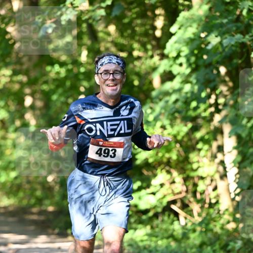 06.10.2024 - Bramfelder Halbmarathon 2024 Dr. Thomas Lammeyer http://msf.ph/oto/7341828 06.10.2024 10:51:17 Laufen 493 meine-sportfotos.de