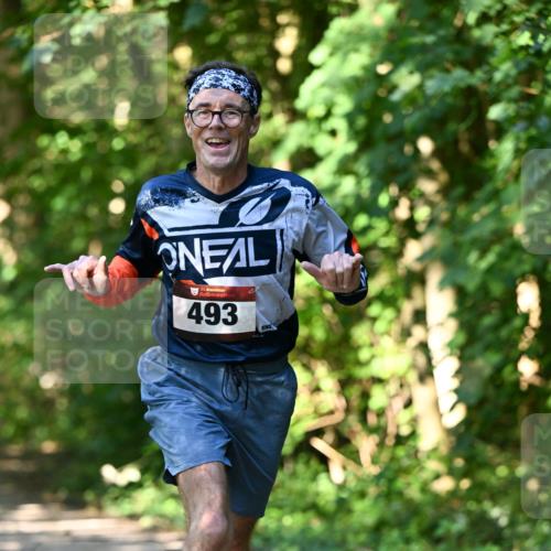 06.10.2024 - Bramfelder Halbmarathon 2024 Dr. Thomas Lammeyer http://msf.ph/oto/7341830 06.10.2024 10:51:17 Laufen 33, 1, 493 meine-sportfotos.de