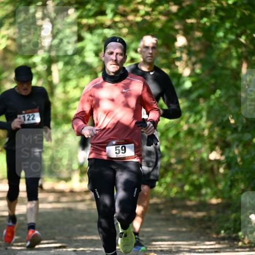 06.10.2024 - Bramfelder Halbmarathon 2024 Dr. Thomas Lammeyer http://msf.ph/oto/7341921 06.10.2024 10:51:39 Laufen 122, 59 meine-sportfotos.de