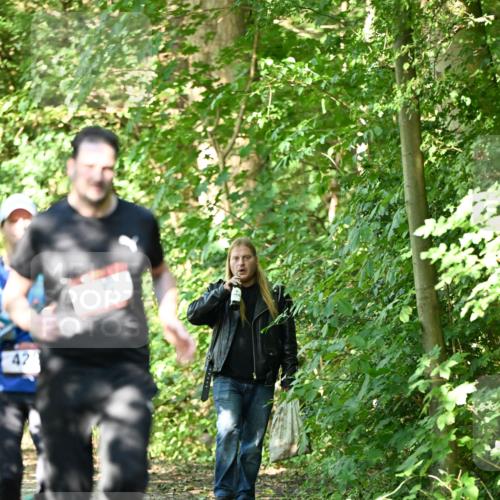 06.10.2024 - Bramfelder Halbmarathon 2024 Dr. Thomas Lammeyer http://msf.ph/oto/7341945 06.10.2024 10:51:52 Laufen 42 meine-sportfotos.de