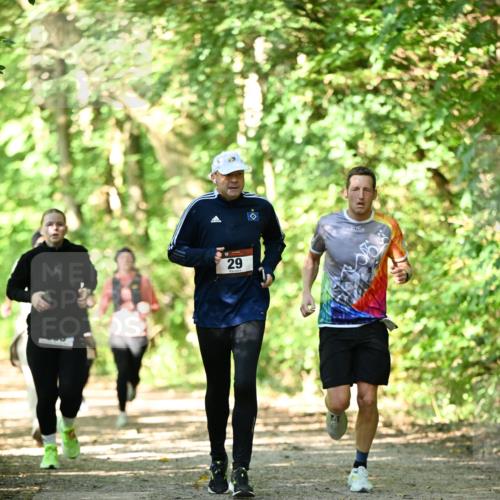 06.10.2024 - Bramfelder Halbmarathon 2024 Dr. Thomas Lammeyer http://msf.ph/oto/7341966 06.10.2024 10:51:59 Laufen 29 meine-sportfotos.de