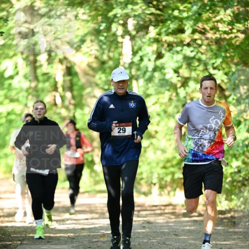 06.10.2024 - Bramfelder Halbmarathon 2024 Dr. Thomas Lammeyer http://msf.ph/oto/7341971 06.10.2024 10:52:00 Laufen 29 meine-sportfotos.de