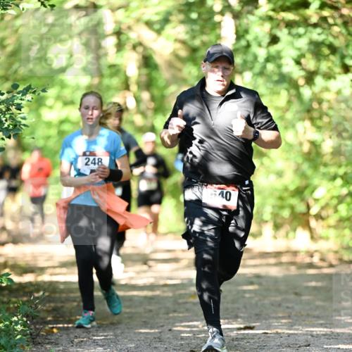 06.10.2024 - Bramfelder Halbmarathon 2024 Dr. Thomas Lammeyer http://msf.ph/oto/7342028 06.10.2024 10:52:15 Laufen 248 meine-sportfotos.de