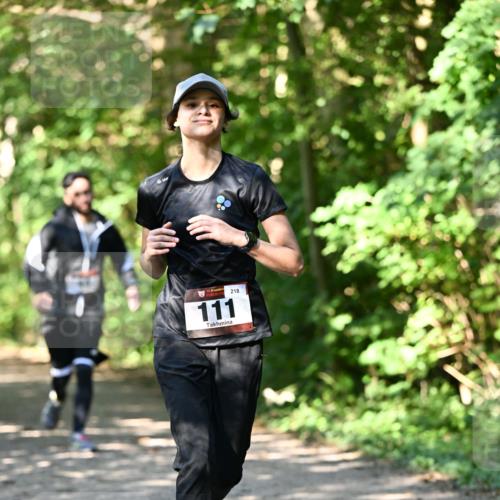 06.10.2024 - Bramfelder Halbmarathon 2024 Dr. Thomas Lammeyer http://msf.ph/oto/7342120 06.10.2024 10:52:37 Laufen 111, 218 meine-sportfotos.de