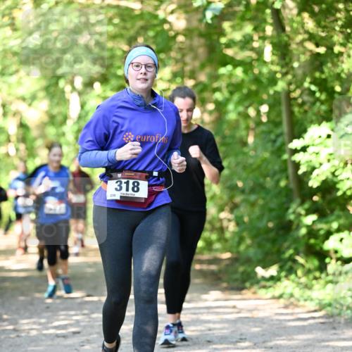 06.10.2024 - Bramfelder Halbmarathon 2024 Dr. Thomas Lammeyer http://msf.ph/oto/7342170 06.10.2024 10:52:42 Laufen 230, 318 meine-sportfotos.de