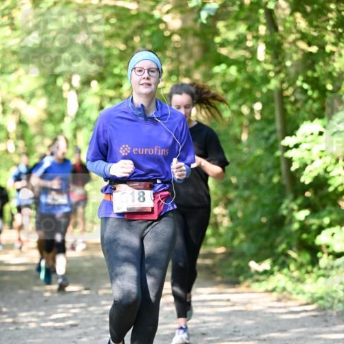 06.10.2024 - Bramfelder Halbmarathon 2024 Dr. Thomas Lammeyer http://msf.ph/oto/7342172 06.10.2024 10:52:42 Laufen 230, 318 meine-sportfotos.de