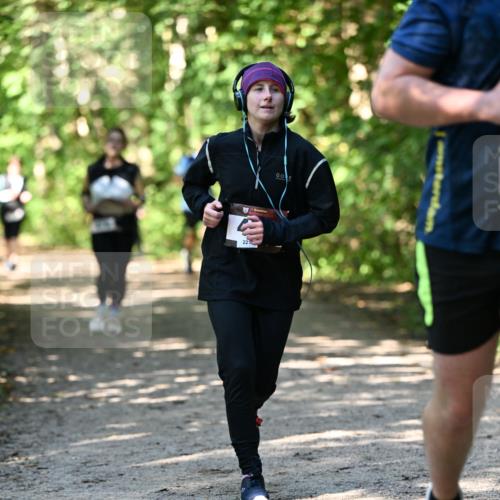 06.10.2024 - Bramfelder Halbmarathon 2024 Dr. Thomas Lammeyer http://msf.ph/oto/7342259 06.10.2024 10:52:51 Laufen  meine-sportfotos.de