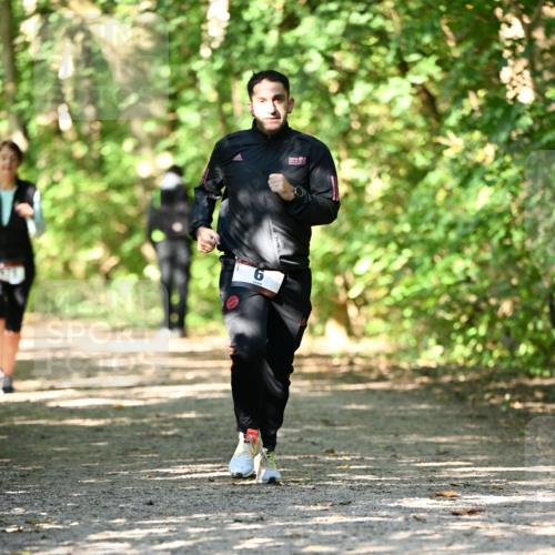 06.10.2024 - Bramfelder Halbmarathon 2024 Dr. Thomas Lammeyer http://msf.ph/oto/7342300 06.10.2024 10:52:57 Laufen  meine-sportfotos.de