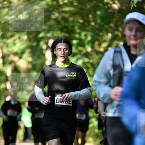 06.10.2024 - Bramfelder Halbmarathon 2024 Dr. Thomas Lammeyer http://msf.ph/oto/7342463 06.10.2024 10:53:20 Laufen  meine-sportfotos.de