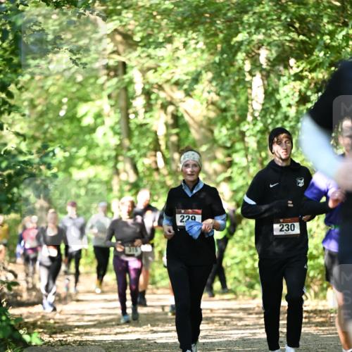 06.10.2024 - Bramfelder Halbmarathon 2024 Dr. Thomas Lammeyer http://msf.ph/oto/7342470 06.10.2024 10:53:21 Laufen 229, 230 meine-sportfotos.de
