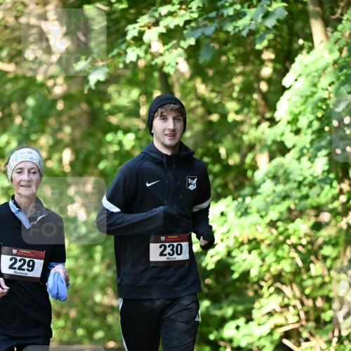 06.10.2024 - Bramfelder Halbmarathon 2024 Dr. Thomas Lammeyer http://msf.ph/oto/7342508 06.10.2024 10:53:27 Laufen 229, 230 meine-sportfotos.de