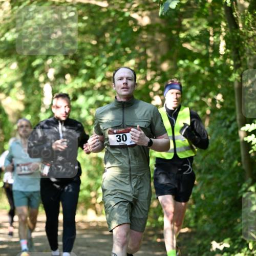 06.10.2024 - Bramfelder Halbmarathon 2024 Dr. Thomas Lammeyer http://msf.ph/oto/7342701 06.10.2024 10:53:51 Laufen 30, 2 meine-sportfotos.de
