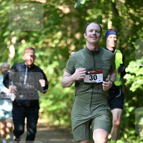 06.10.2024 - Bramfelder Halbmarathon 2024 Dr. Thomas Lammeyer http://msf.ph/oto/7342715 06.10.2024 10:53:51 Laufen 30, 84 meine-sportfotos.de