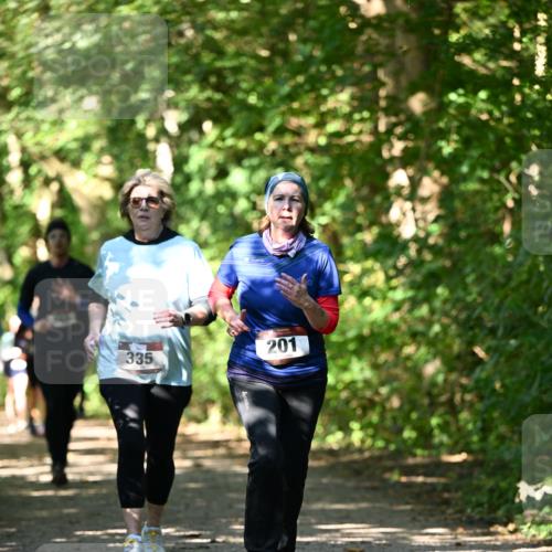 06.10.2024 - Bramfelder Halbmarathon 2024 Dr. Thomas Lammeyer http://msf.ph/oto/7342867 06.10.2024 10:54:06 Laufen 335, 201 meine-sportfotos.de